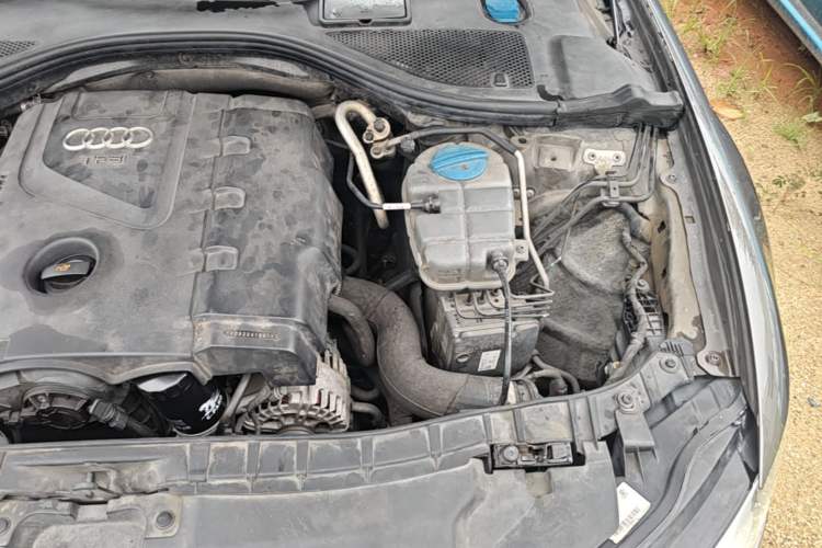 Used Audi A6L 2014 TFSI Standard Model Engine Bay Left