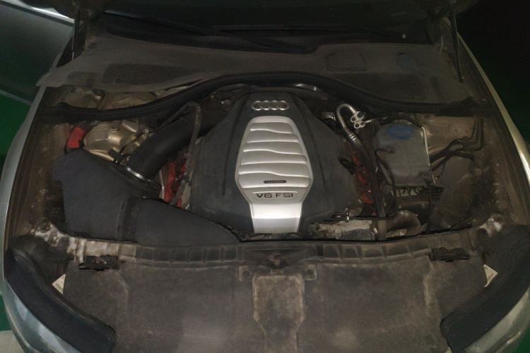 Used Audi A6L 2014 30 FSI Comfort Model Engine Bay