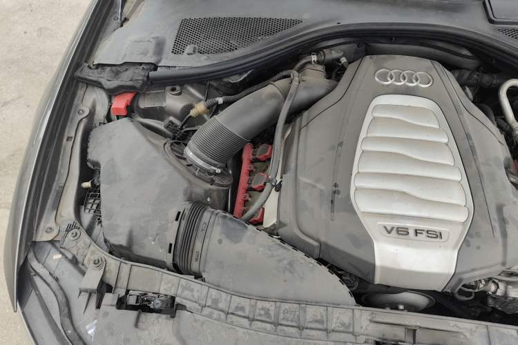 Used Audi A6L 2014 30 FSI Comfort Model Engine Bay Right