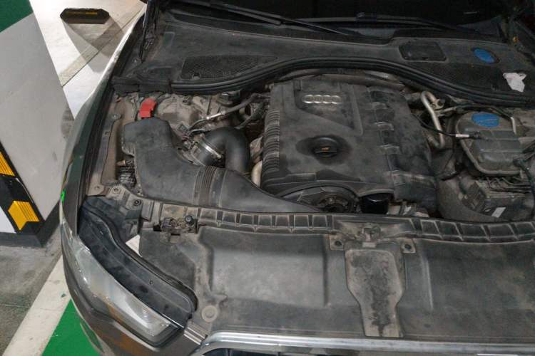 Used Audi A6L 2014 TFSI Standard Model Engine Bay Right
