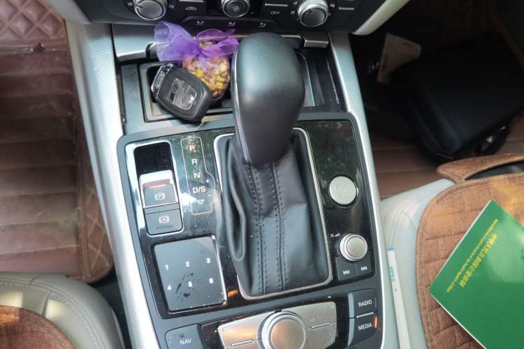 Used Audi A6L 2014 TFSI Standard Model Gear Lever