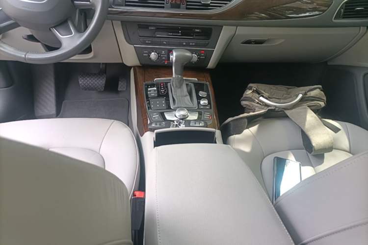 Used Audi A6L 2014 TFSI Standard Model Gear Lever