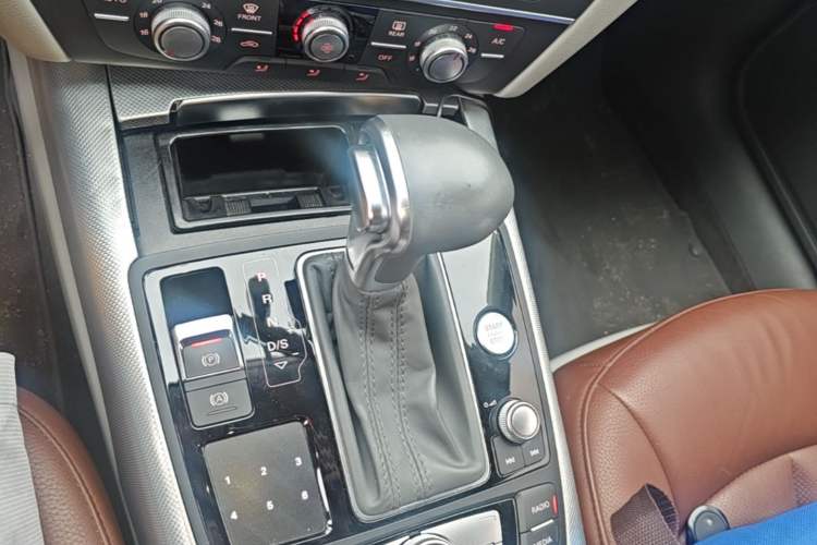 Used Audi A6L 2014 TFSI Standard Model Gear Lever