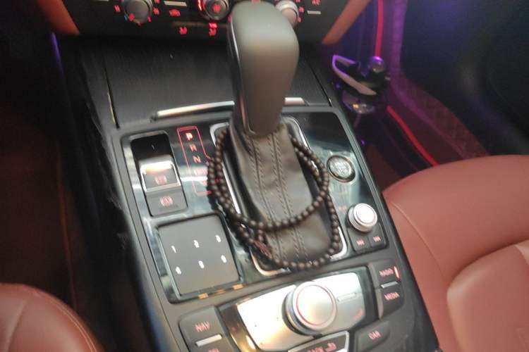Used Audi A6L 2014 TFSI Standard Model Gear Lever