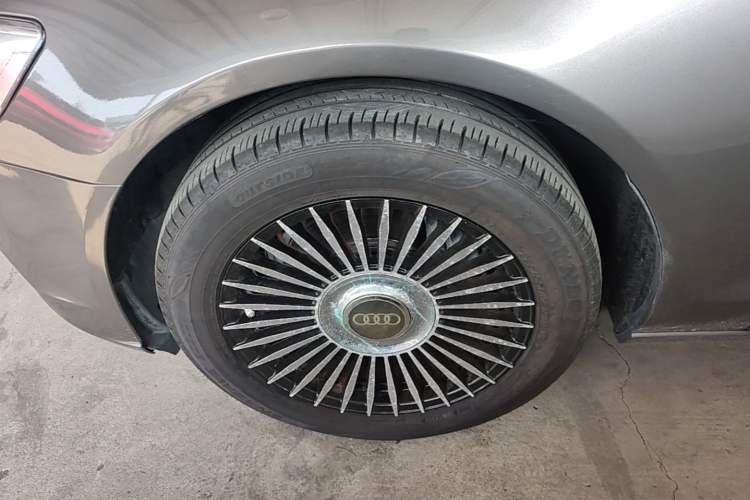Used Audi A6L 2014 TFSI Standard Model Left Front Wheel Hub