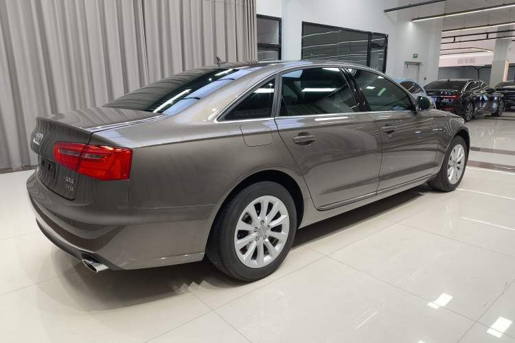 Used Audi A6L 2014 TFSI Comfort Model Rear Right 45 Deg