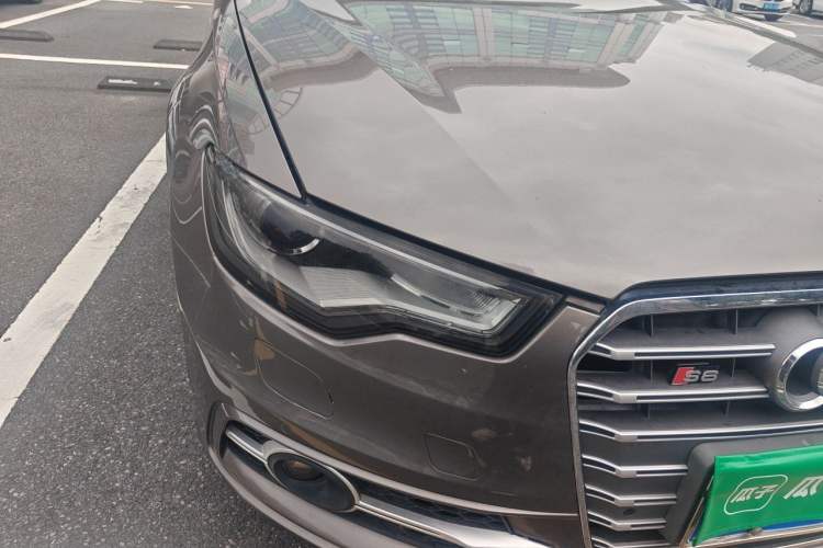 Used Audi A6L 2014 TFSI Standard Model Right Front Headlight
