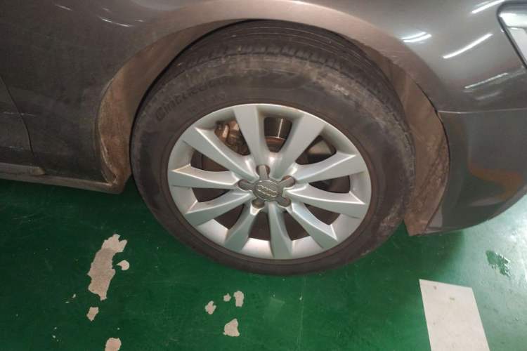 Used Audi A6L 2014 TFSI Standard Model Right Front Wheel Hub
