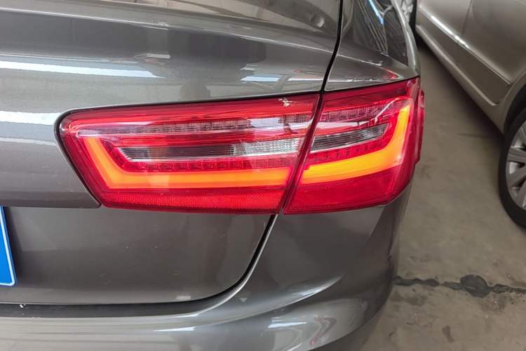 Used Audi A6L 2014 TFSI Standard Model Right Rear Taillight