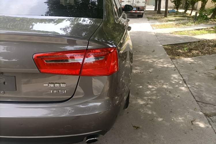 Used Audi A6L 2014 TFSI Standard Model Right Rear Taillight