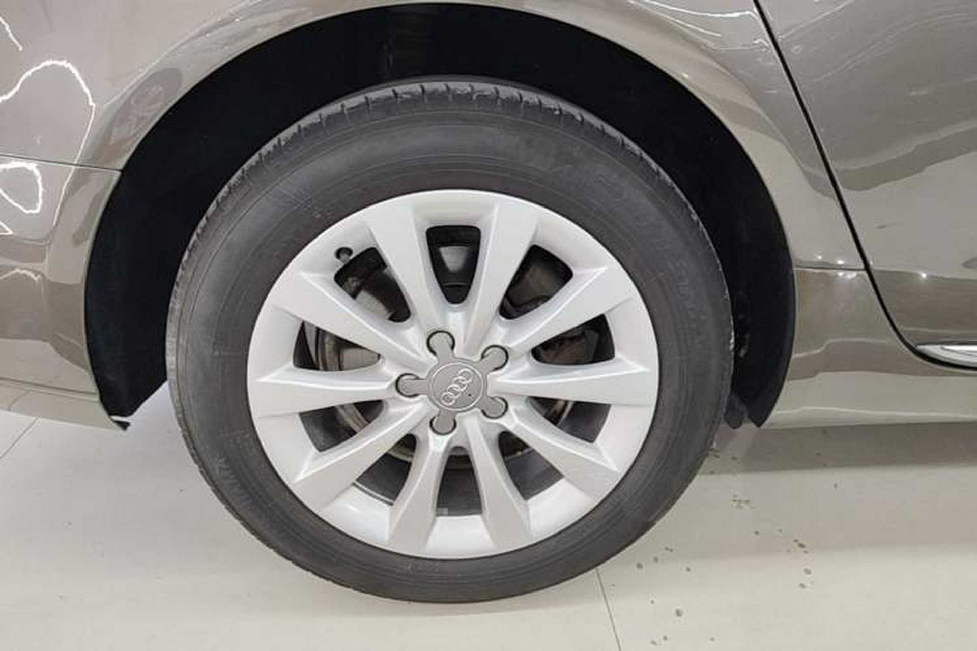 Used Audi A6L 2014 TFSI Comfort Model Right Rear Wheel Hub