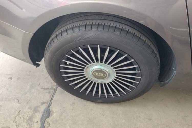 Used Audi A6L 2014 TFSI Standard Model Right Rear Wheel Hub