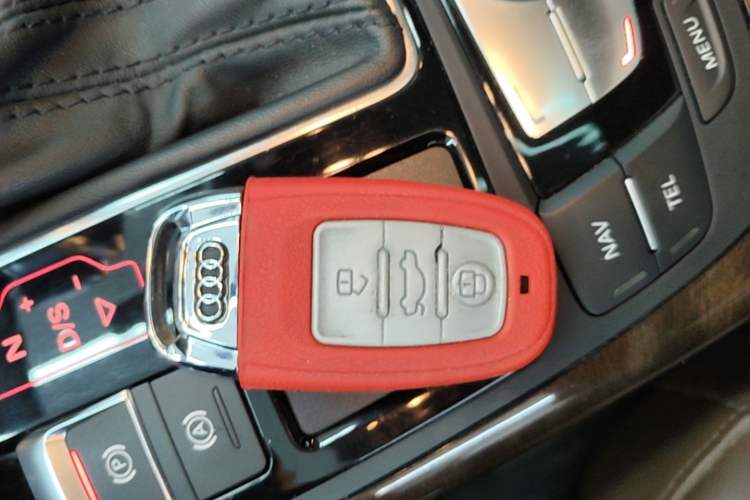 Used Audi A6L 2014 TFSI Comfort Model Vehicle Key