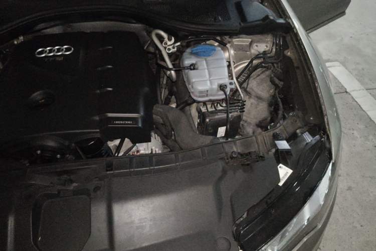 Used Audi A6L 2014 TFSI Standard Model Engine Bay Left
