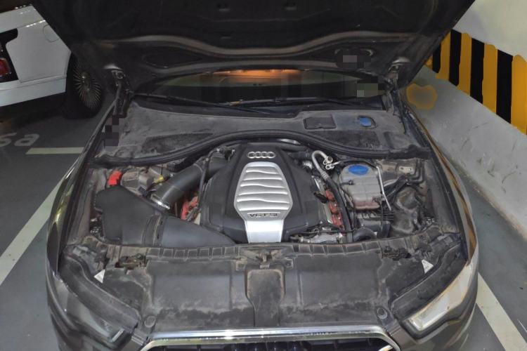 Used Audi A6L 2014 30 FSI Comfort Model Engine Bay