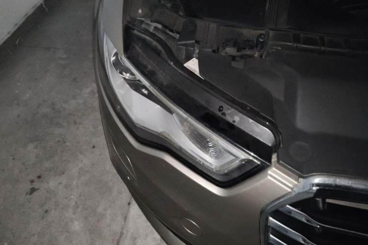 Used Audi A6L 2014 TFSI Standard Model Right Front Headlight