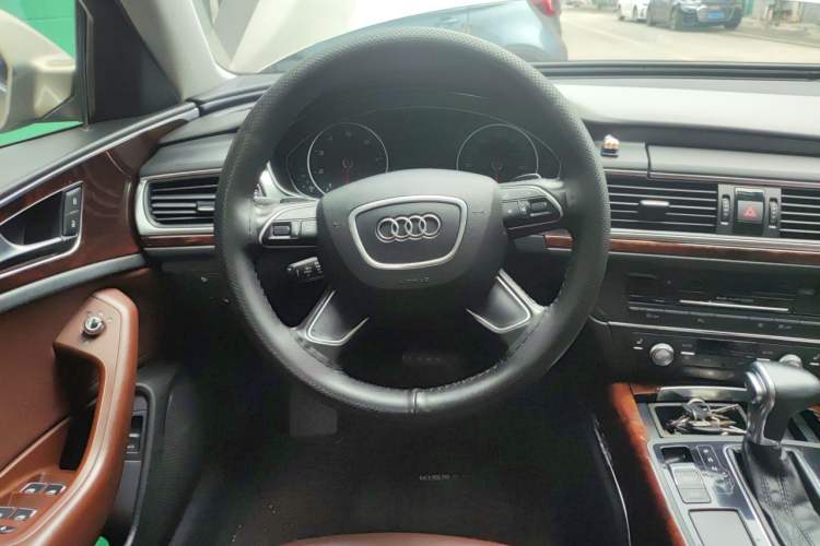 Used Audi A6L 2014 30 FSI Comfort Model Steering Wheel