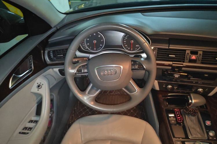 Used Audi A6L 2014 30 FSI Comfort Model Steering Wheel