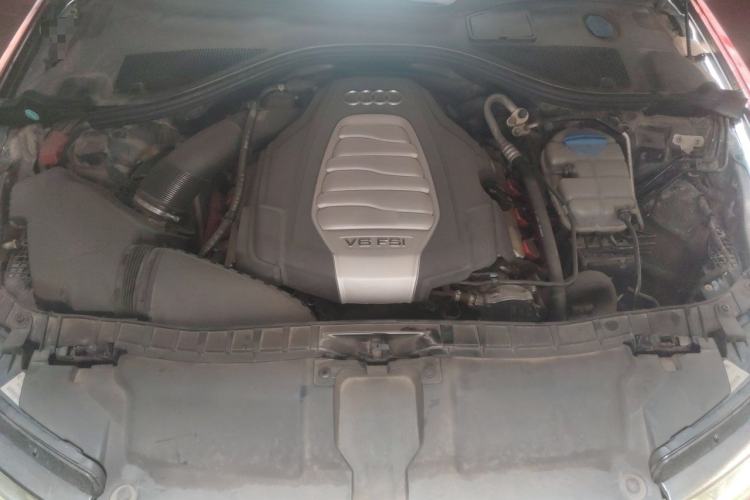 Used Audi A6L 2014 30 FSI Luxury Model Engine Bay
