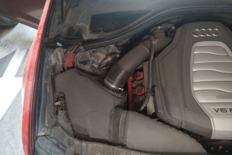Used Audi A6L 2014 30 FSI Luxury Model Engine Bay Right