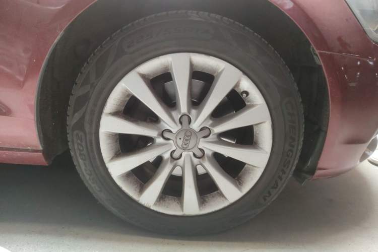 Used Audi A6L 2014 30 FSI Luxury Model Right Front Wheel Hub