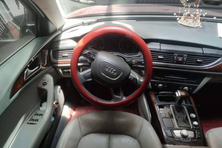 Used Audi A6L 2014 30 FSI Luxury Model Steering Wheel
