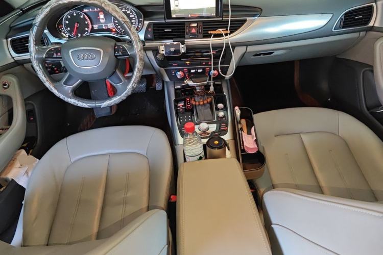 Used Audi A6L 2014 TFSI Comfort Model Center Console