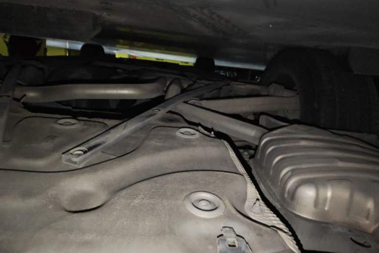 Used Audi A6L 2014 TFSI Standard Model Chassis Rear Left