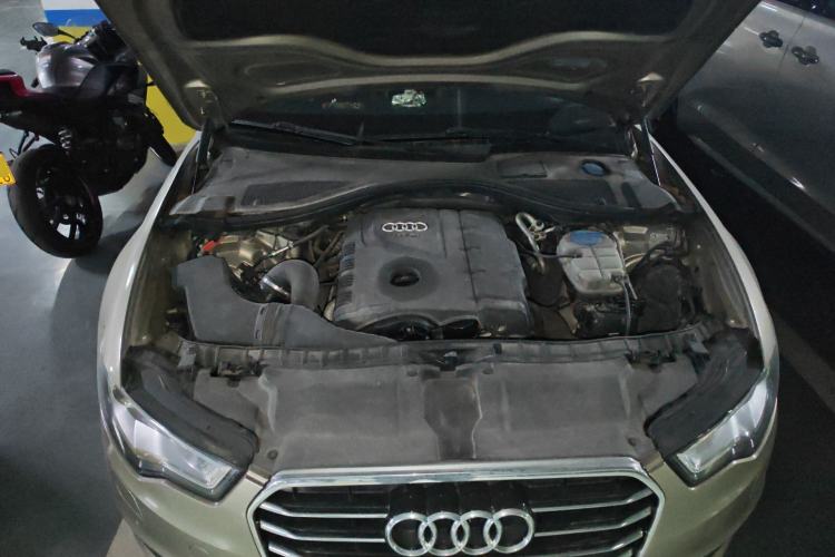 Used Audi A6L 2014 TFSI Standard Model Engine Bay