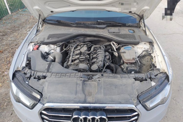Used Audi A6L 2014 TFSI Standard Model Engine Bay
