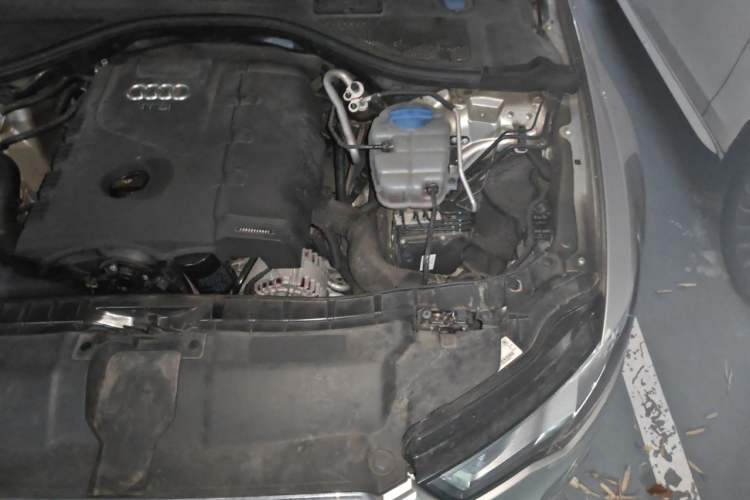 Used Audi A6L 2014 TFSI Standard Model Engine Bay Left