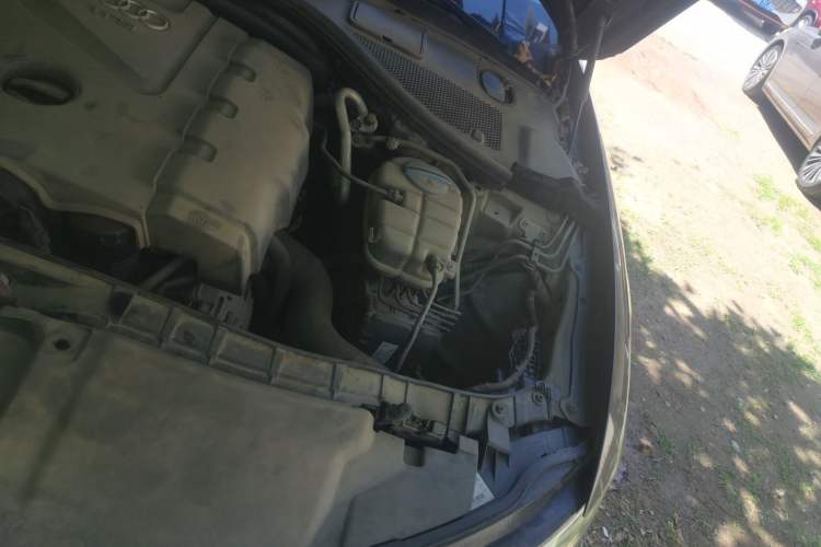 Used Audi A6L 2014 TFSI Standard Model Engine Bay Left