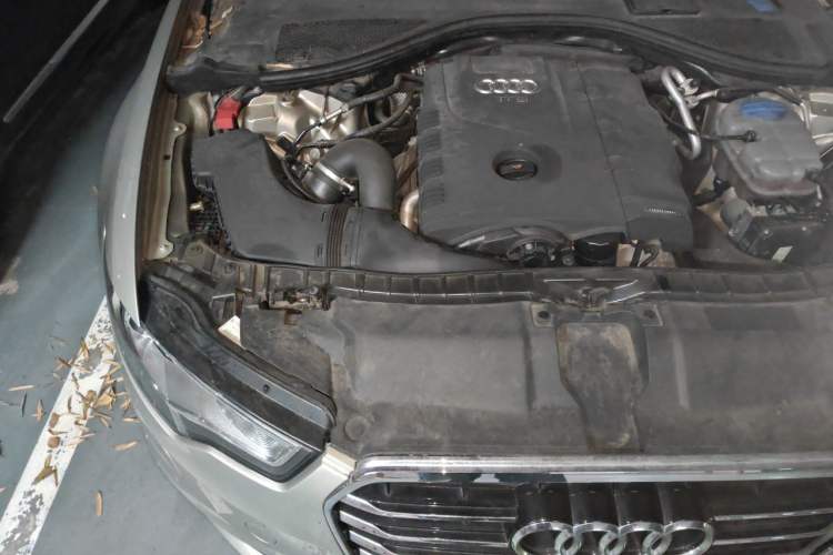 Used Audi A6L 2014 TFSI Standard Model Engine Bay Right