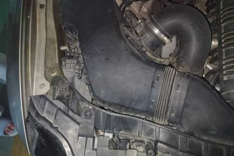 Used Audi A6L 2014 TFSI Standard Model Engine Bay Right