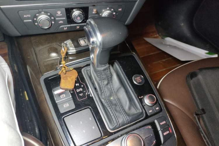 Used Audi A6L 2014 TFSI Standard Model Gear Lever