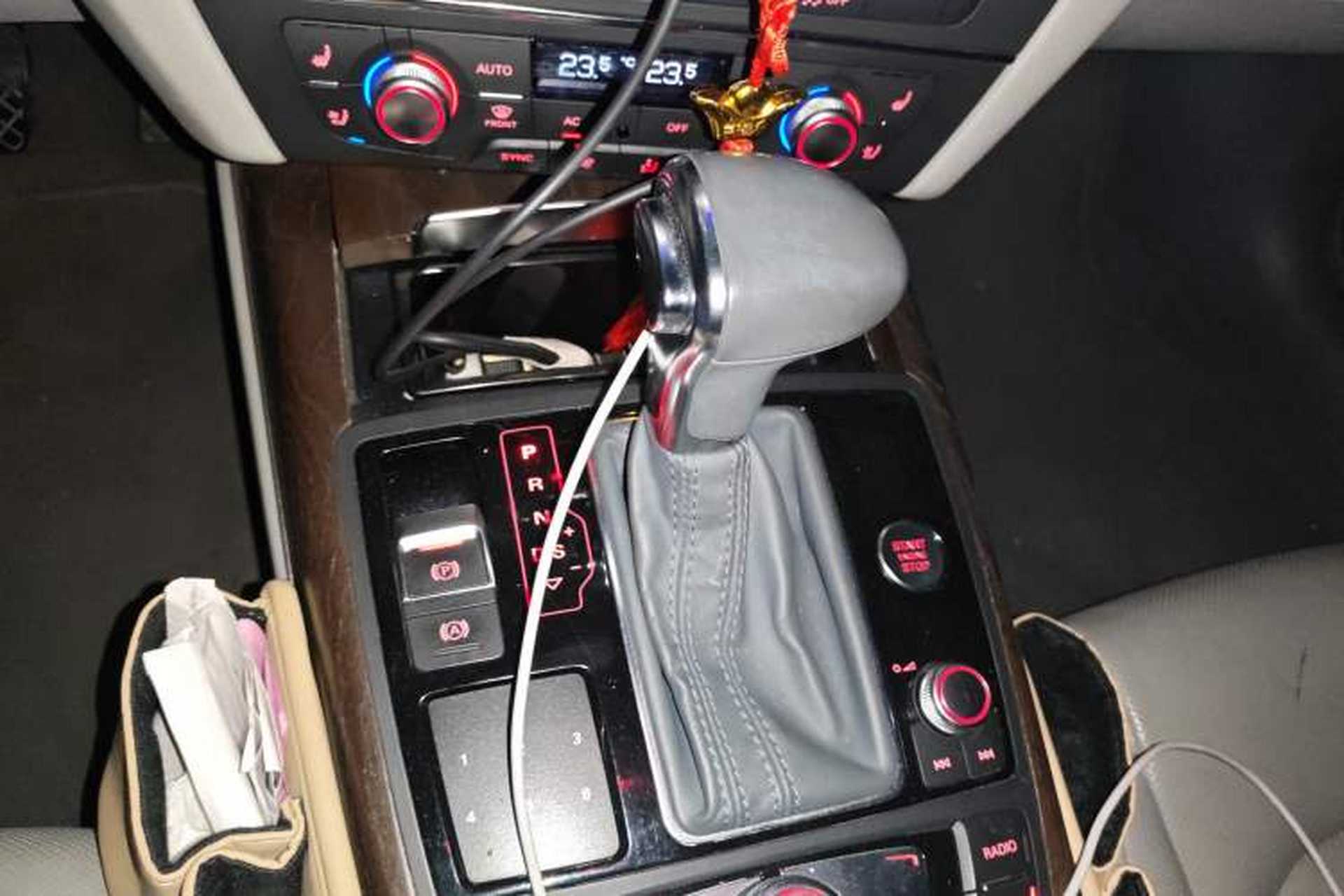 Used Audi A6L 2014 35 FSI quattro Luxury Model Gear Lever