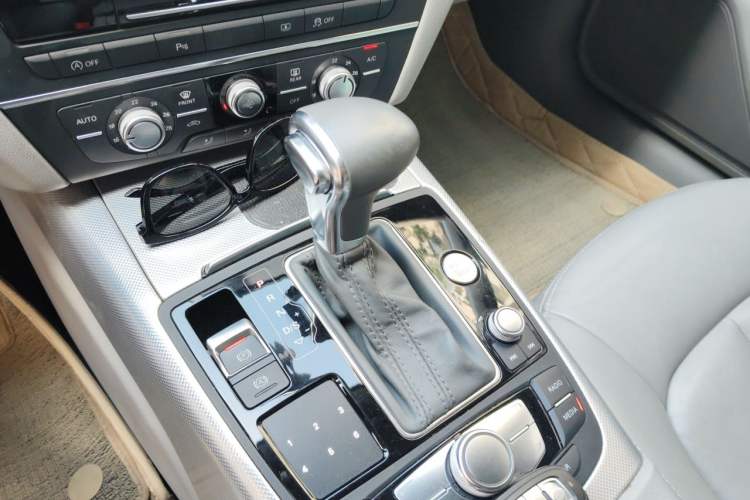 Used Audi A6L 2014 TFSI Standard Model Gear Lever