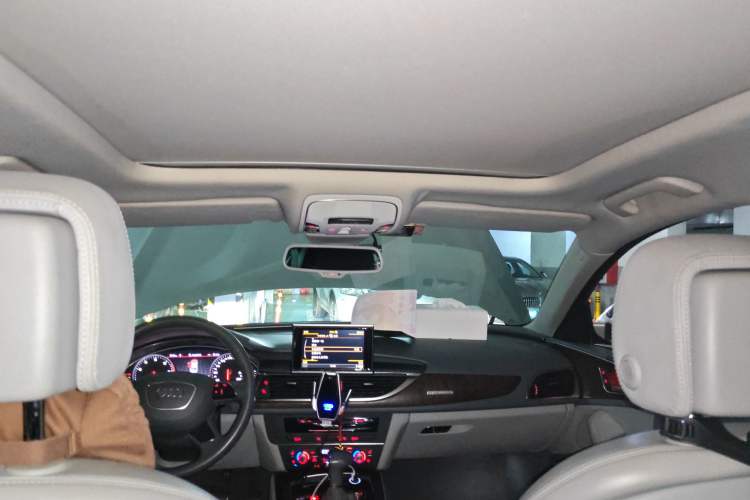 Used Audi A6L 2014 35 FSI quattro Luxury Model Headliner