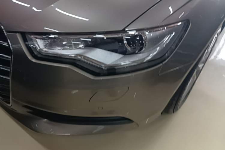 Used Audi A6L 2014 TFSI Standard Model Left Front Headlight