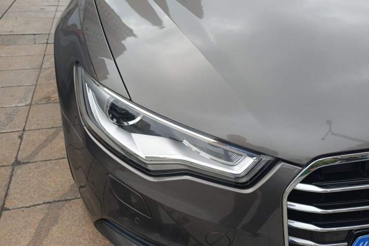 Used Audi A6L 2014 TFSI Standard Model Right Front Headlight
