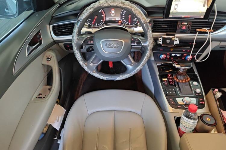 Used Audi A6L 2014 TFSI Comfort Model Steering Wheel