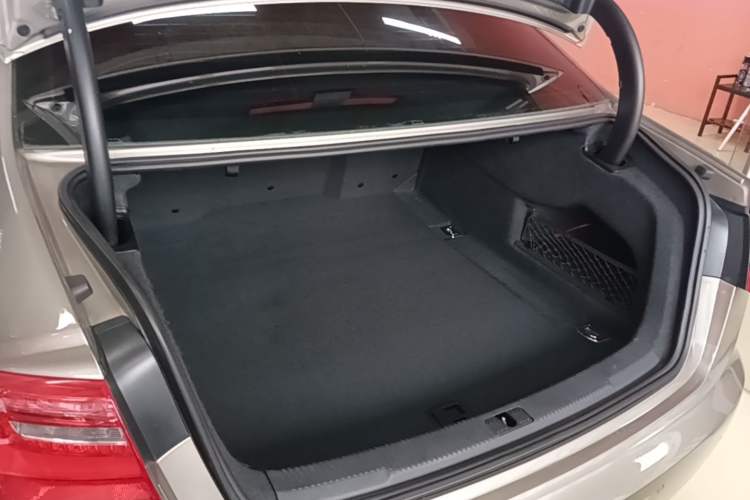 Used Audi A6L 2014 TFSI Standard Model Trunk