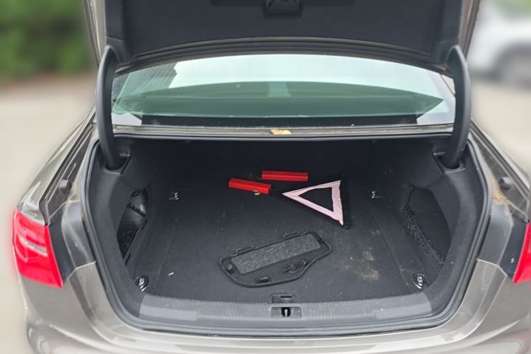 Used Audi A6L 2014 TFSI Standard Model Trunk