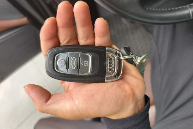 Used Audi A6L 2014 30 FSI Technology Model Vehicle Key
