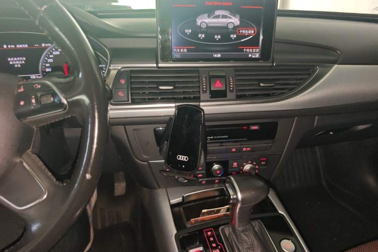 Used Audi A6L 2014 TFSI Standard Model Audio And AC Panel