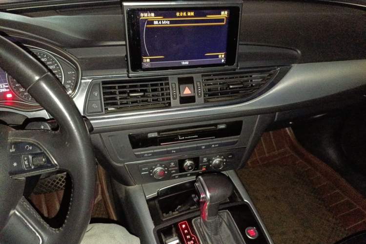 Used Audi A6L 2014 TFSI Standard Model Audio And AC Panel