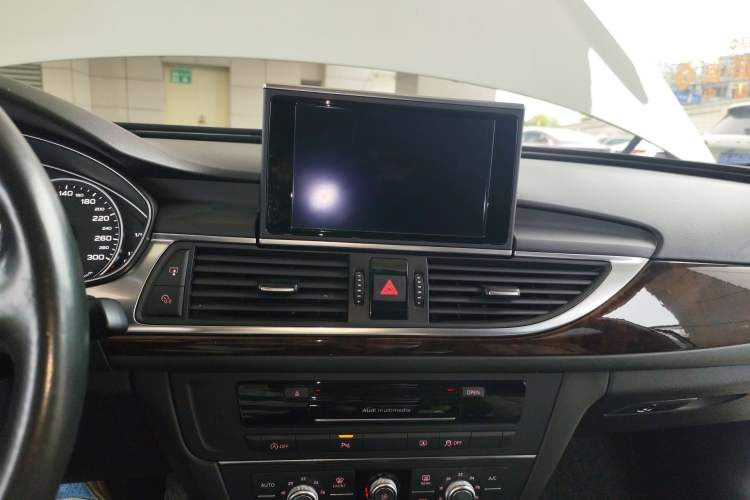 Used Audi A6L 2014 TFSI Standard Model Audio And AC Panel