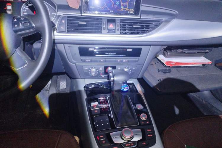 Used Audi A6L 2014 TFSI Standard Model Audio And AC Panel