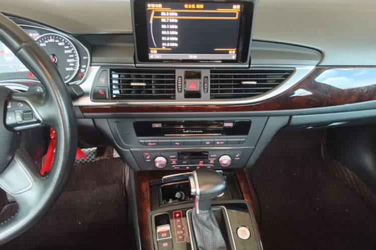 Used Audi A6L 2014 30 FSI Comfort Model Audio And AC Panel