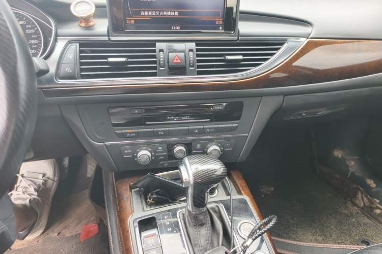 Used Audi A6L 2014 TFSI Standard Model Audio And AC Panel